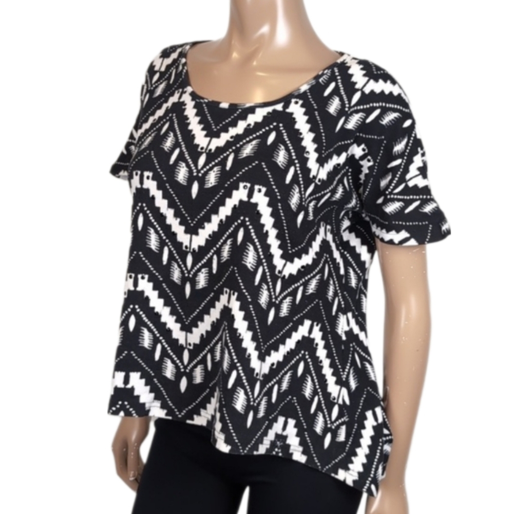 Miss Nikky Tribal Chevron Top Short Sleeve High Low Stretchy Beaded Knit